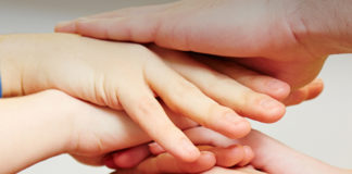 Who should one befriend?